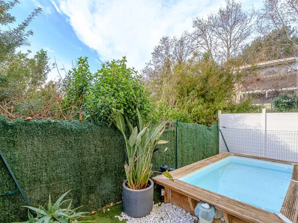 Marseille 11ème Saint-Menet à vendre appartement 3 pièces jardin piscine et garage