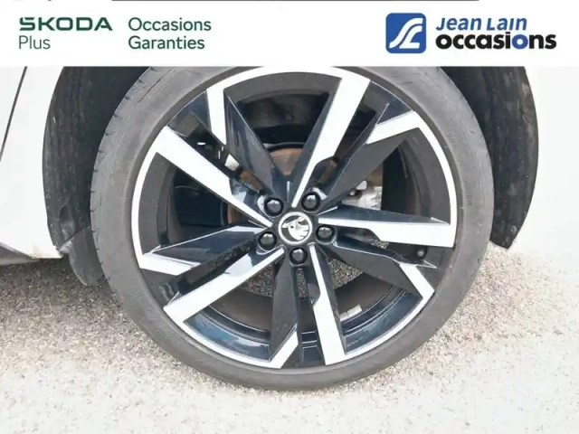 Skoda Scala 1.0 tsi evo 2 116 ch dsg7 — photo 12