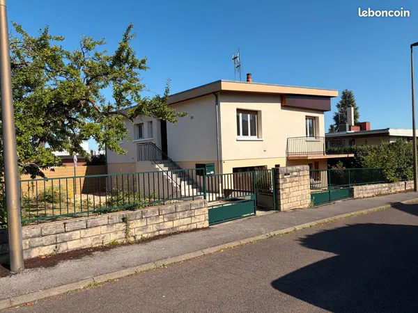 Maison rénovée de 121 m² à Fontaine lès Dijon