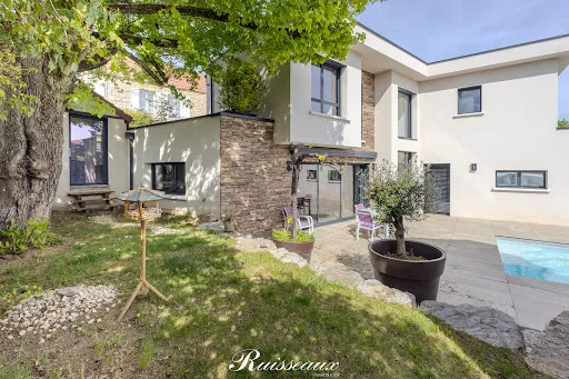 Maison 7 pièces 180 m²