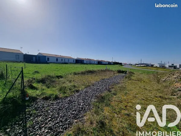 Terrain 2377 m² Ruffec