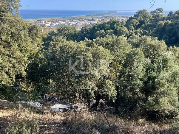 Terrain à bâtir dans un cadre paisible à Bastia