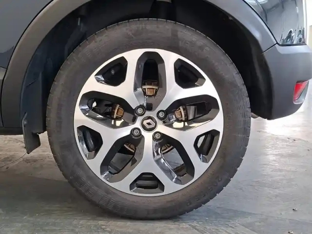 Renault Captur tce 150 fap — photo 10