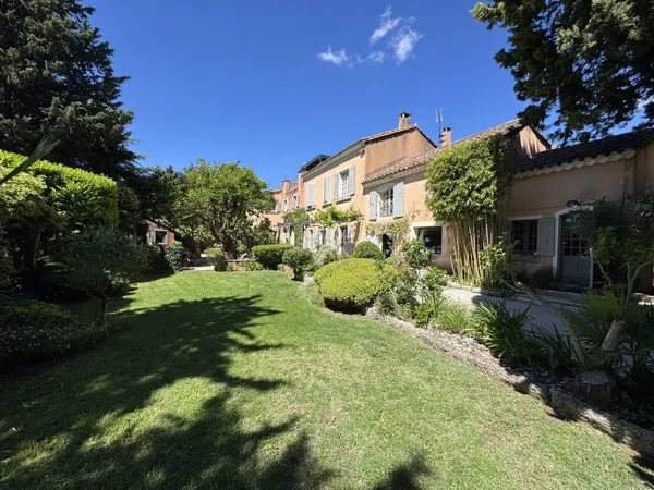 Vends maison - 386m²