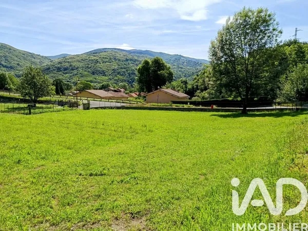 Terrain 942 m²