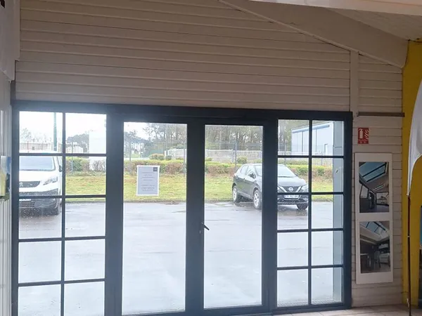 Local 305 m² VANNES