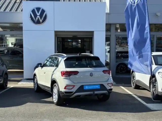 Volkswagen T-Roc 1.5 tsi evo 150ch style dsg7 — photo 3