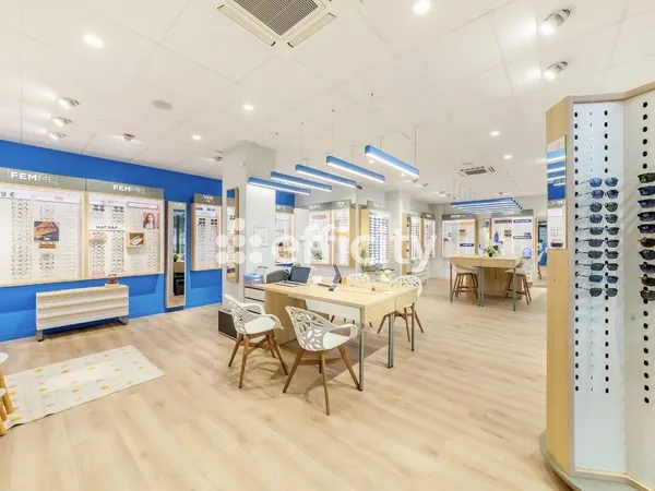 Fonds de commerce 84 m²