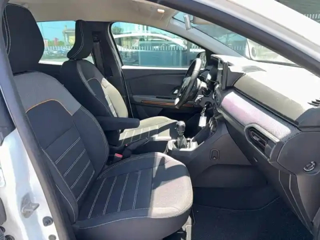 Dacia Sandero tce 90 - 22 — photo 12