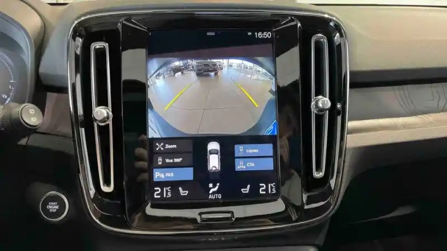 Volvo Xc40 t4 recharge 129+82 ch dct7 — photo 29