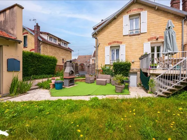 Maison de ville de 5 pièces principales