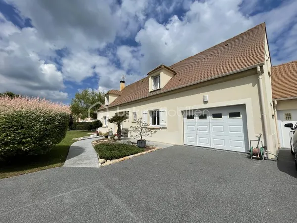Maison 8 pièces 181 m²