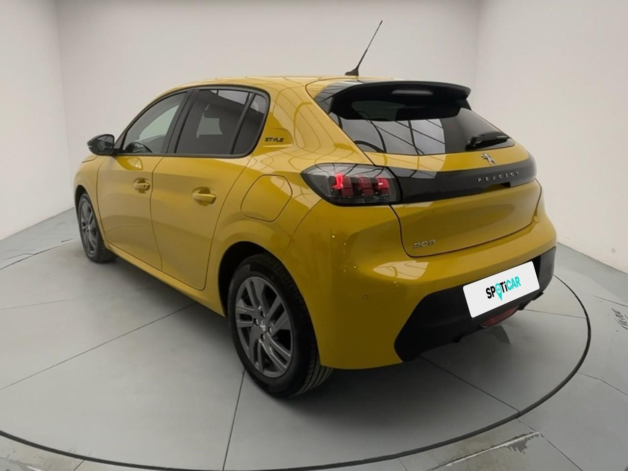 Peugeot 208 puretech 100 s&s bvm6 style — photo 3