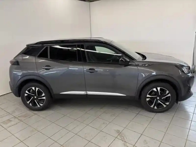 Peugeot 2008 1.2 puretech 130ch s&amp;s gt line 7cv — photo 3