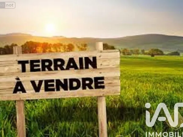 Terrain 800 m²