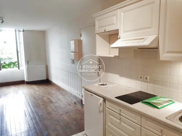 Studio vue sur Loire dans belle propriété - Eau + chauffage