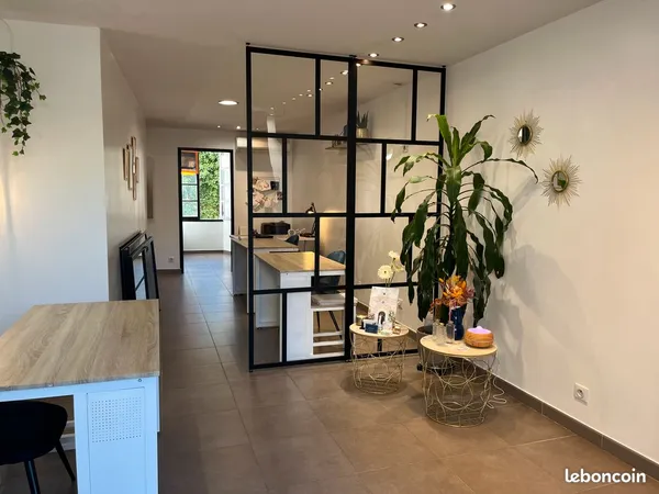 Local commercial à vendre - les arcs-sur-argens