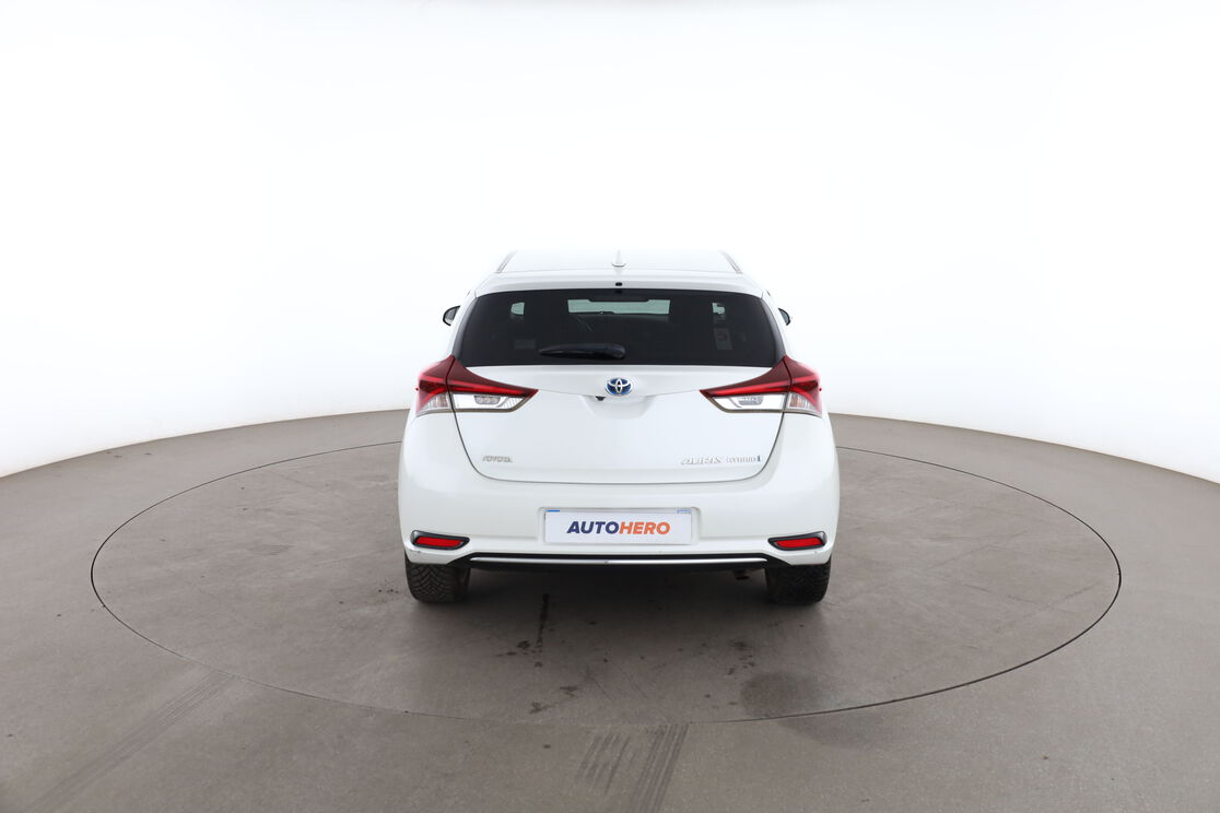 Toyota Auris 1.8 Hybride Design — photo 4