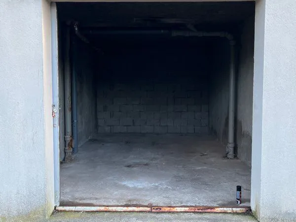 Loue garage à Chantraine