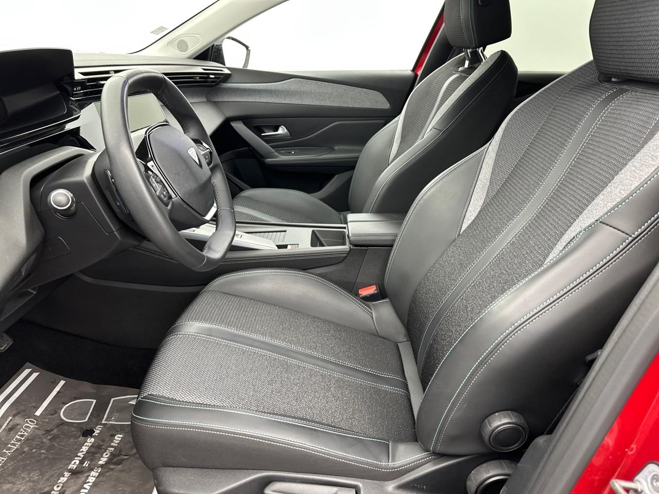 Peugeot 308 puretech 130ch s&s eat8 allure — photo 9