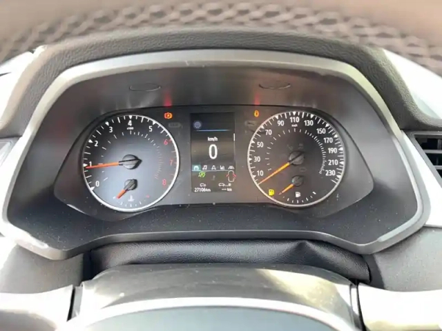 Renault Captur tce 90 — photo 12