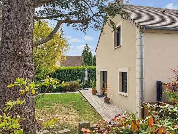 L'Étang-la-Ville | Maison récente meublée avec jardin, grande terrasse et jacuzzi