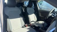 Renault Clio 1.5 Blue dCi 100ch Evolution - 24 — photo 15