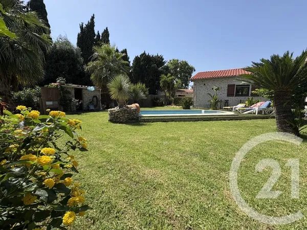 Maison 7 pièces 234 m²