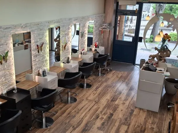 Salon de coiffure à vendre