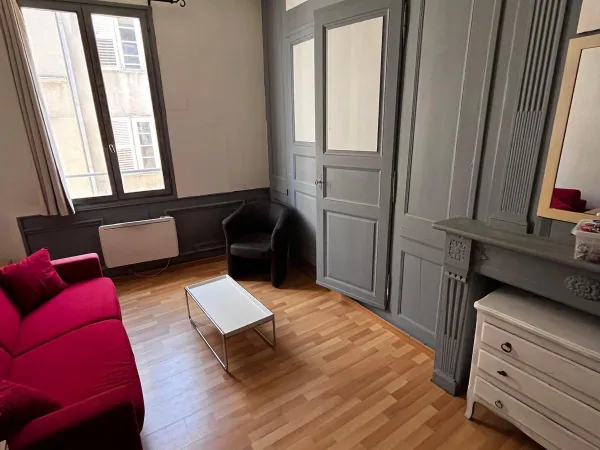Studio 1 pièce 24 m²