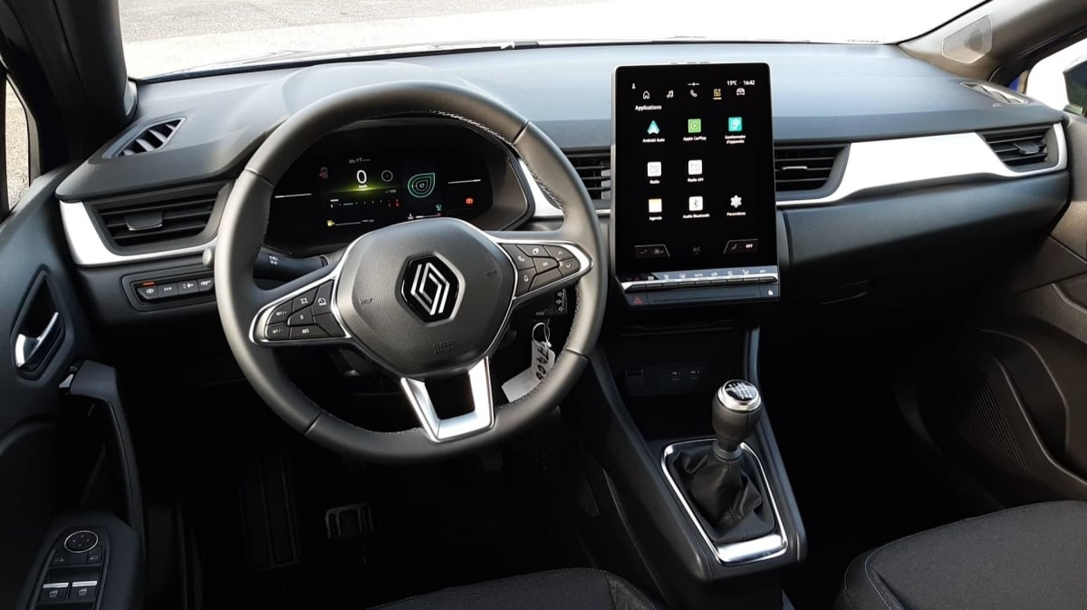 Renault Captur — photo 14