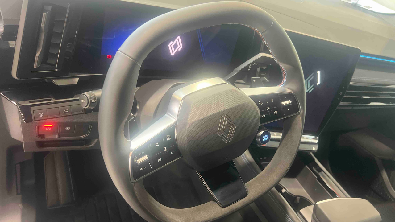 Renault Espace full hybrid E-Tech 200 ch 7pl — photo 10