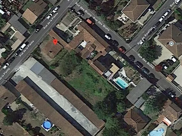 Terrain 1200 m²