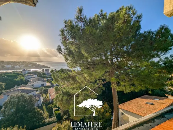 SAINT-PALAIS-SUR-MER APPARTEMENT AVEC VUE MER EXCEPTIONNEL