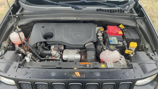 Jeep Renegade 1.3 i 190 4xe Plug in Hybrid 4WD DCT6 - Brooklyn – 2022 – 78835 km – Hybride rechargeable – Boîte Automatique — photo 24