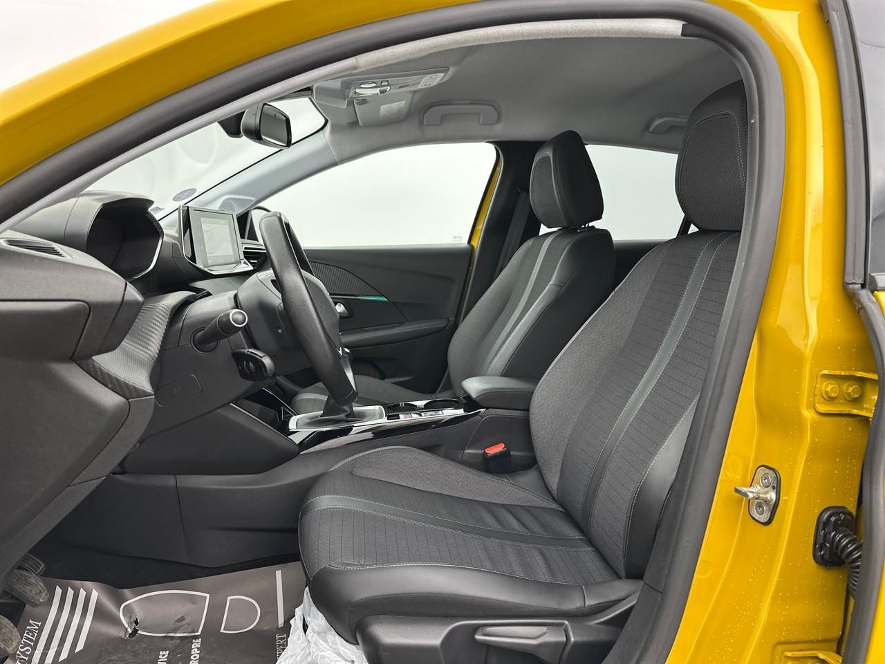 Peugeot 208 puretech 100 s&s bvm6 allure — photo 10