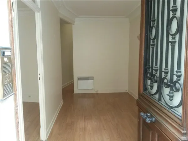 PARIS 5ÈME LOCAL D'ESTHÉTIQUE À LOUER AVEC PAS-DE-PORTE