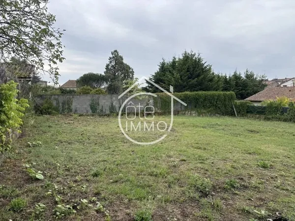 Terrain constructible 388 m²