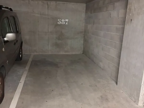 PARKING EN SOUS-SOL - LYON 7 JEAN MACÉ - 80 CHARGES COMPRISES 🚗 À louer, place de parking en sous-so