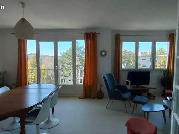 CAEN - Agréable T4 de 80 m² avec balcon et parking