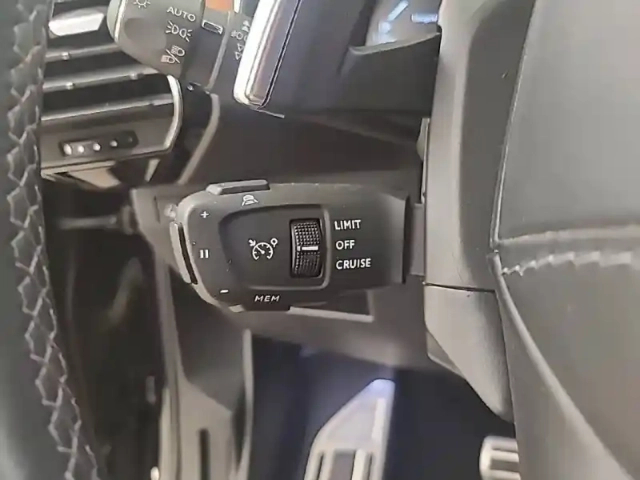 Ds Ds 7 ds7 crossback hybride 300 e-tense eat8 4x4 — photo 47