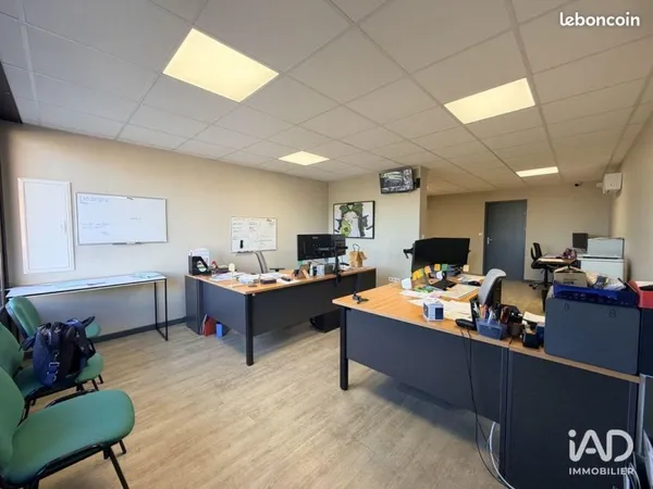 Bureaux 48 m² SAINT-RESTITUT