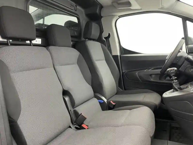 Peugeot Partner fourgon m 650 kg bluehdi 100 s&amp;s bvm6 — photo 27