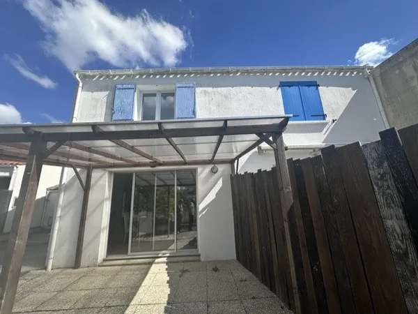 MAISON AVEC GARAGE EN CENTRE VILLE