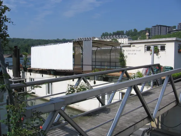 Vends appartement 121m² - 5 pièces sur un bateau à Boulogne-Billancourt