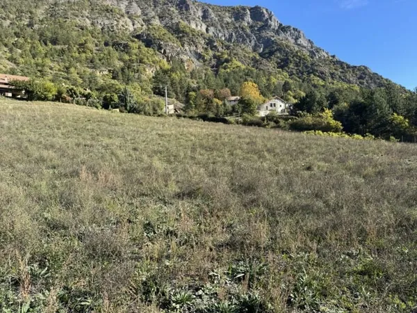 Terrain 526 m²