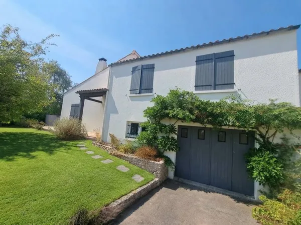 Achat : Maison Périgny (17180)