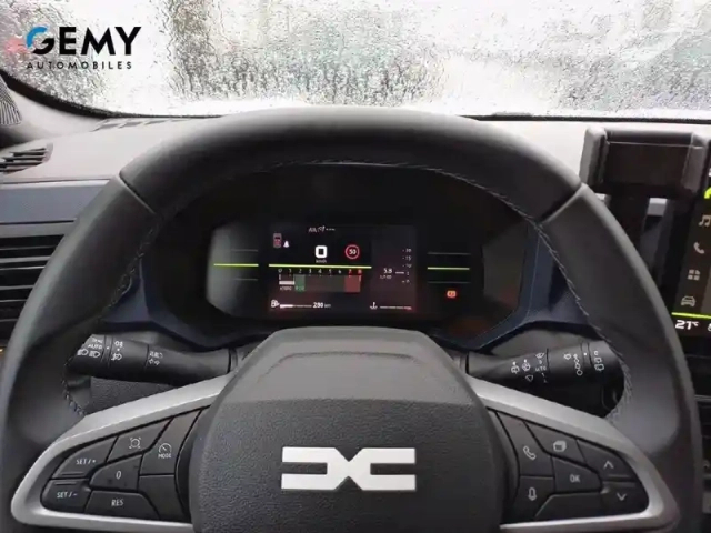 Dacia Duster mild hybrid 130 — photo 14