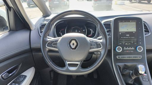 Renault Grand Scenic 1.6 dCi 130 Energy - Intens – 2017 – 138752 km – Diesel – Boîte Manuelle — photo 39