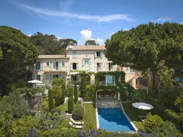 Maison 8 pièces 350 m²